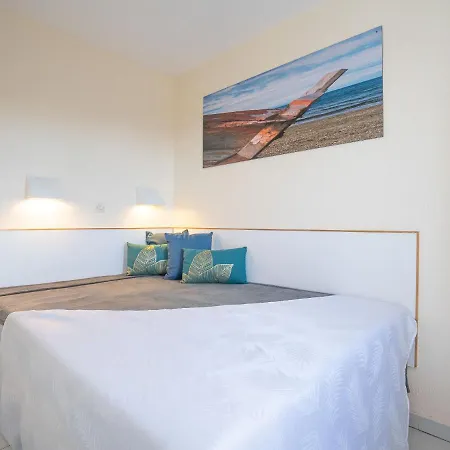 Le Village - E1320 By Interhome *