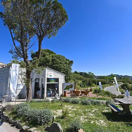Le Village - E1320 By Interhome アパート